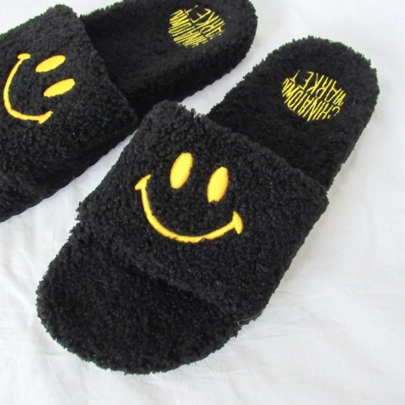CHINATOWN MARKET \'Smiley\' Black Sherpa Slides Shearling Black Slide Sandals SZ L